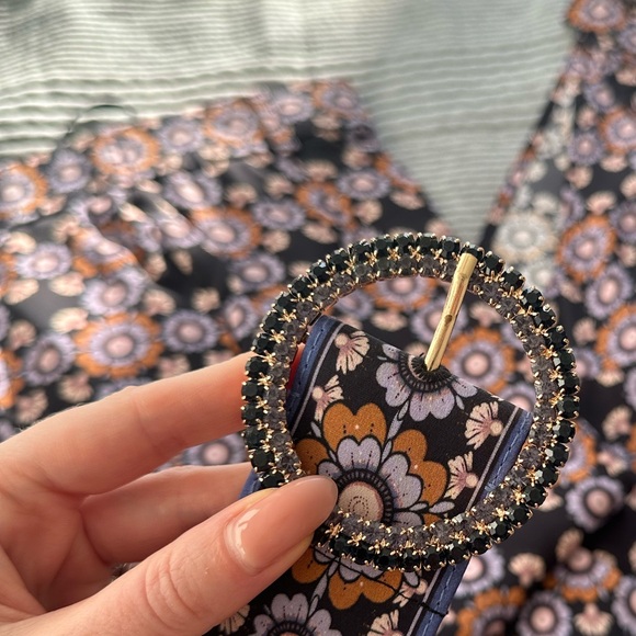 Zimmerman wide leg pants with a belt like new - Picture 8 of 9